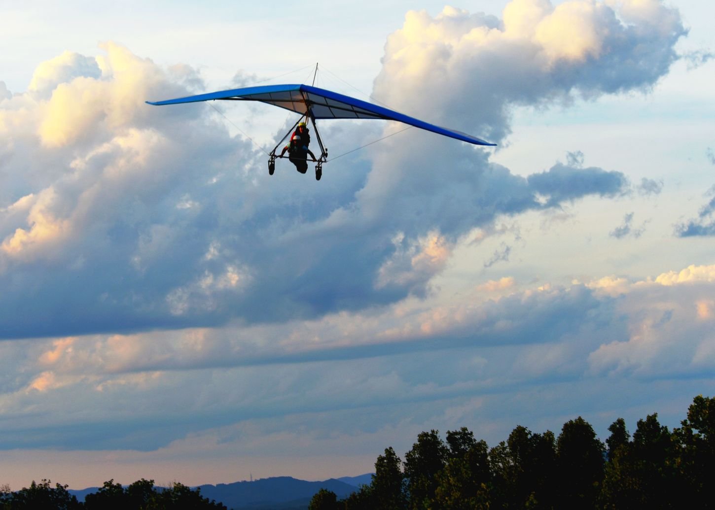 hang gliding tandem flights